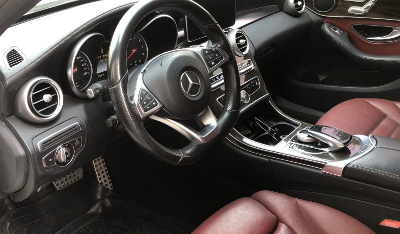 
								2015 Mercedes-Benz C 300 full									