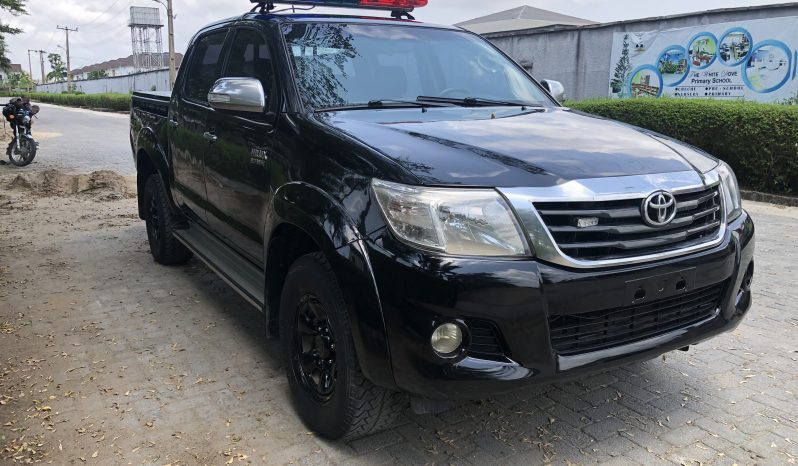 
								2014 Toyota Hilux full									