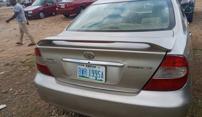 
								2004 Toyota Camry full									