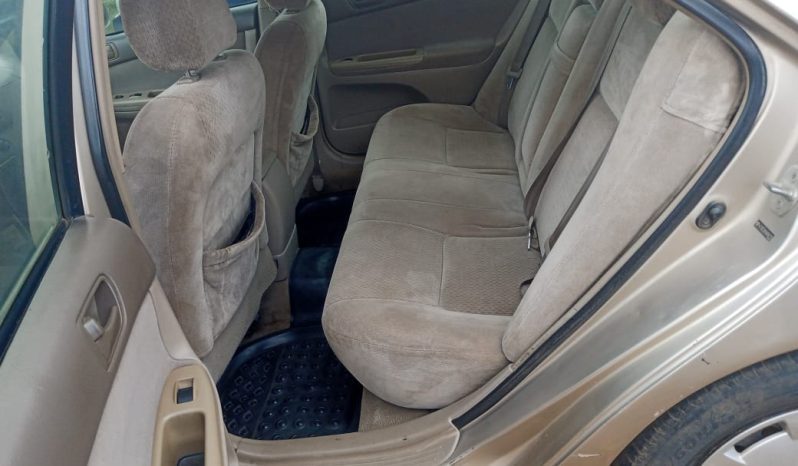 
								2004 Toyota Camry full									