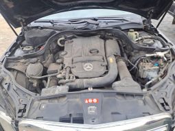 
										2011 Mercedes-Benz E 280 full									