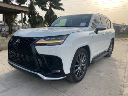 
										2022 Lexus LX600 full									