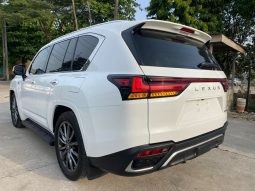 
										2022 Lexus LX600 full									