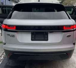 
										2018 Land Rover Range Rover Velar full									