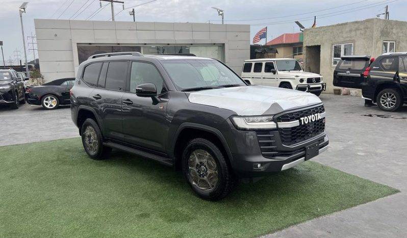 
								2022 Toyota Land Cruiser full									