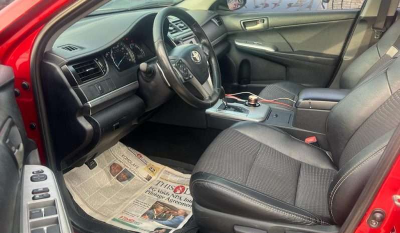 
								2013 Toyota Camry full									