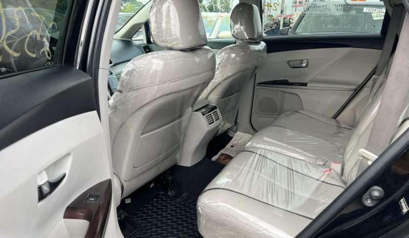 
								2011 Toyota Venza full									