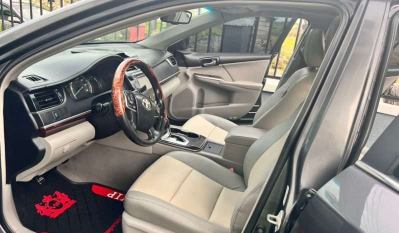 
								2013 Toyota Camry full									