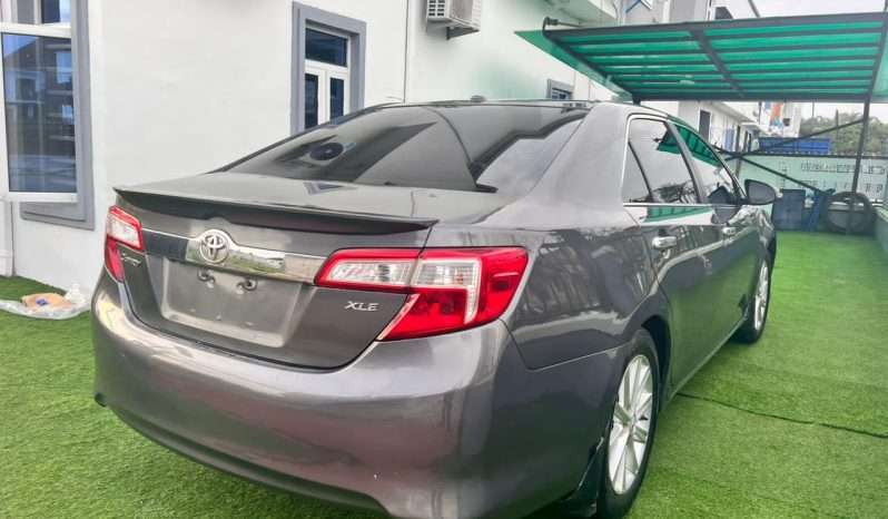 
								2013 Toyota Camry full									