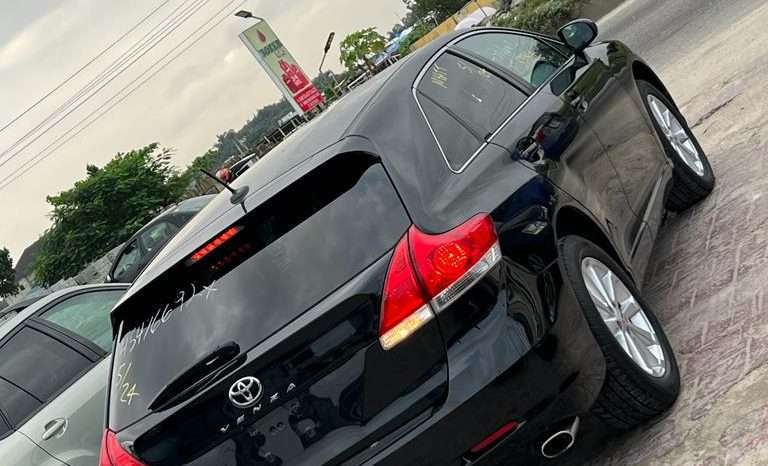 
								2010 Toyota Venza full									