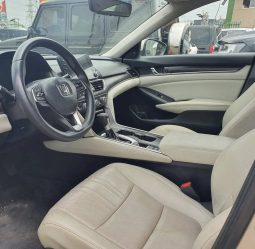 
										2018 Honda Accord full									