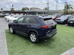 
										2019 Toyota RAV4 full									