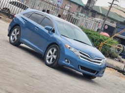 
										2011 Toyota Venza full									