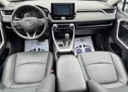 
										2019 Toyota RAV4 full									