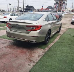 
										2018 Honda Accord full									