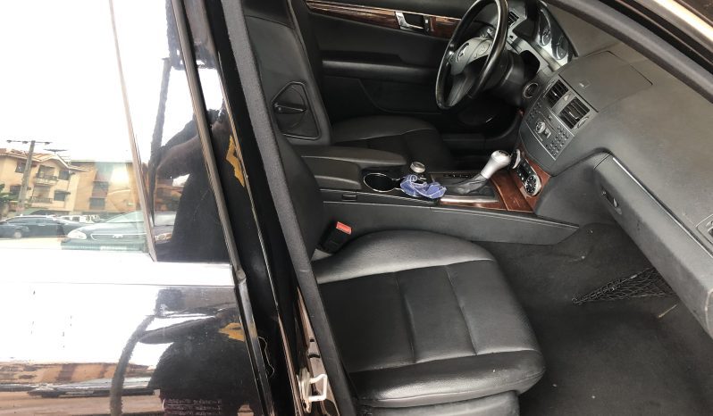 
								2011 Mercedes-Benz C 300 full									