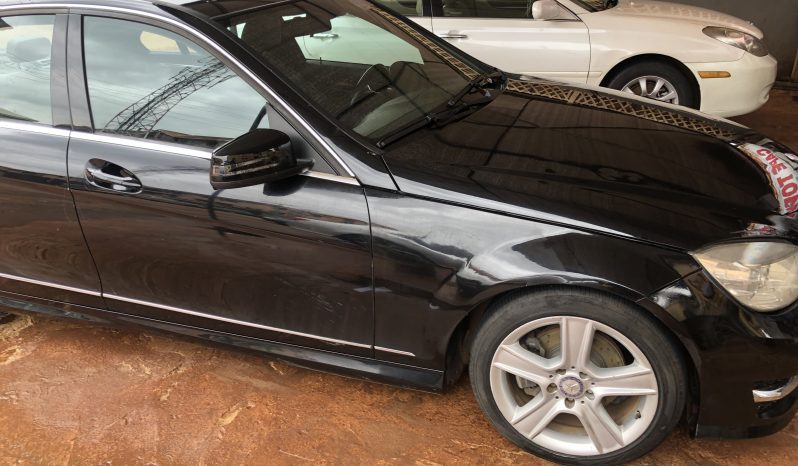 
								2011 Mercedes-Benz C 300 full									