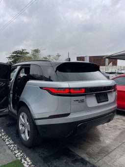 
										2018 Land Rover Range Rover Velar full									