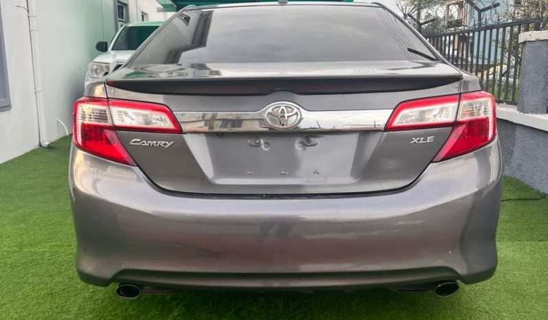 
								2013 Toyota Camry full									