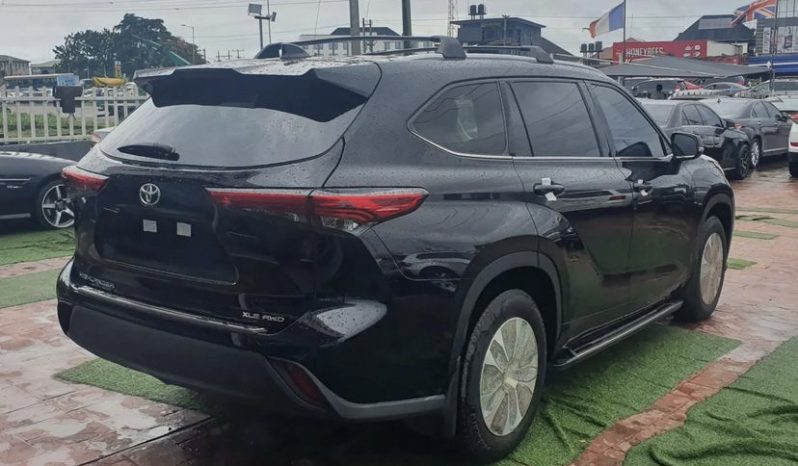 
								2020 Toyota Highlander full									