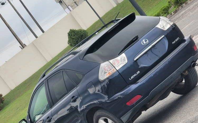 
								2005 Lexus RX330 full									