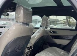 
										2018 Land Rover Range Rover Velar full									