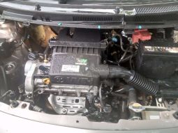 
										2009 Toyota Yaris full									