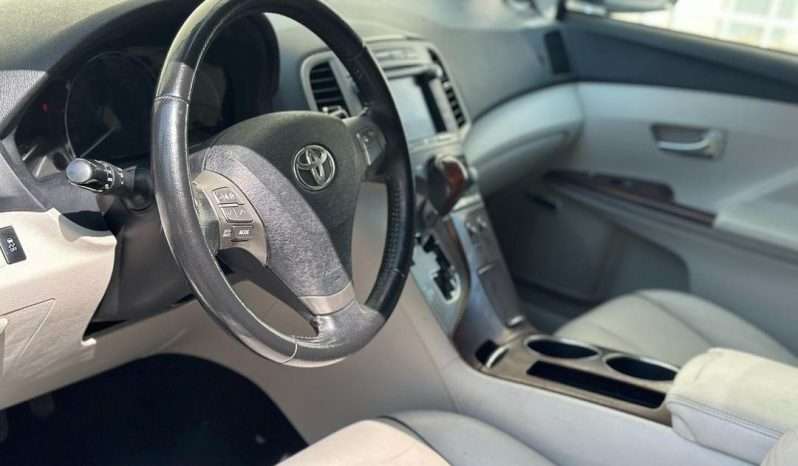 
								2011 Toyota Venza full									