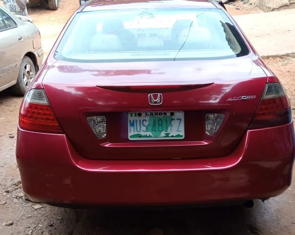 
								2007 Honda Accord full									