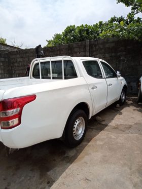 2017 Mitsubishi L200