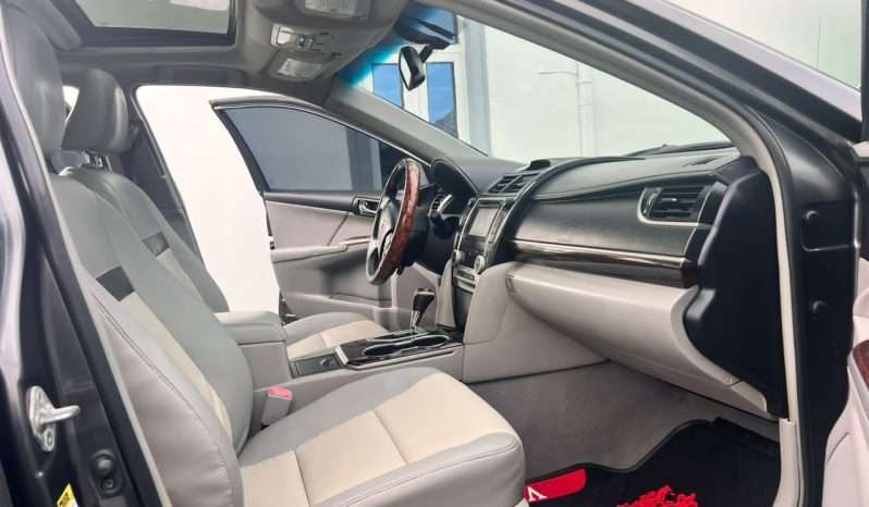 
								2013 Toyota Camry full									