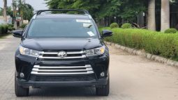 
										2015 Toyota Highlander full									