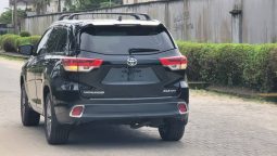 
										2015 Toyota Highlander full									