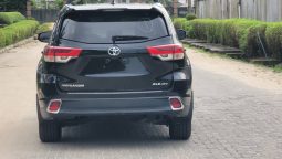 
										2015 Toyota Highlander full									