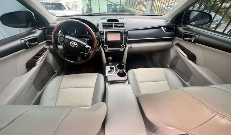 
								2013 Toyota Camry full									