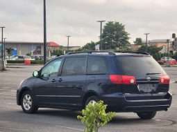 
										2007 Toyota Sienna full									