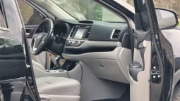 
										2015 Toyota Highlander full									