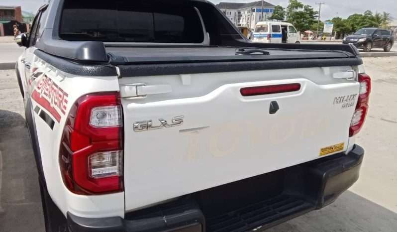 
								2016 Toyota Hilux full									