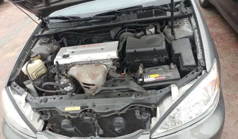 
								2004 Toyota Camry full									