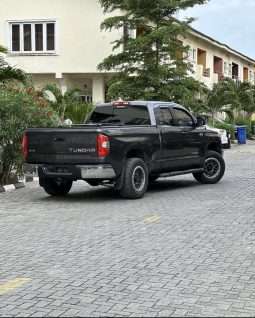 
										Toyota Tundra full									