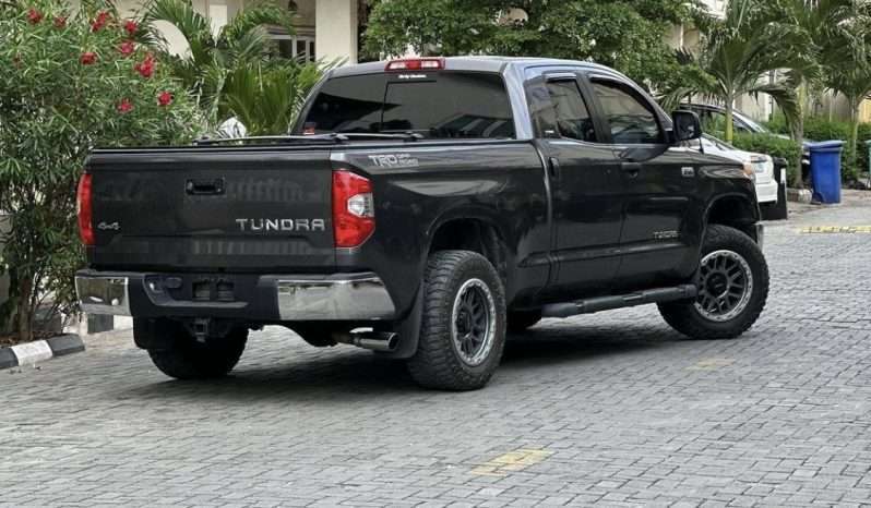 
								Toyota Tundra full									