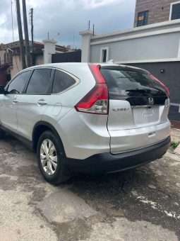 
										Honda CR-V full									