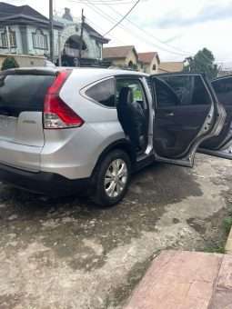 
										Honda CR-V full									