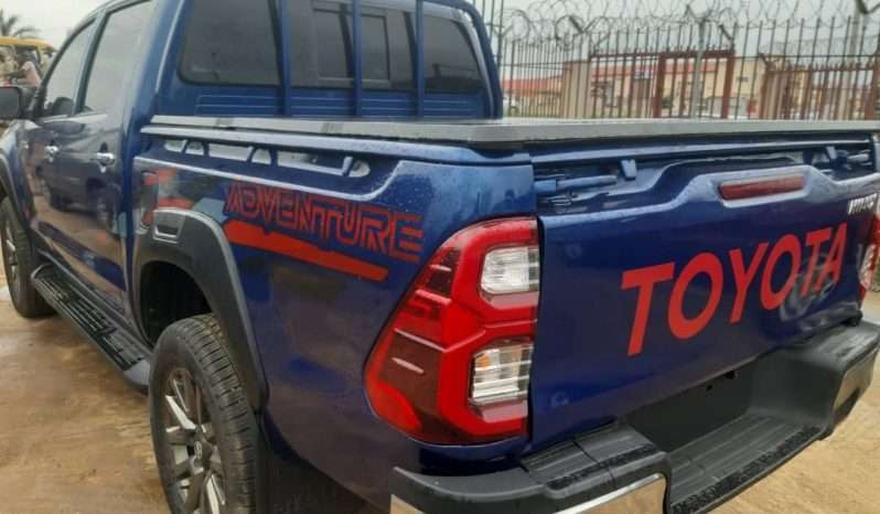 
								2015 Toyota Hilux full									