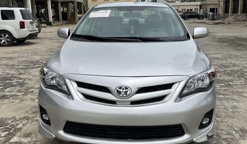 
								2009 Toyota Corolla full									