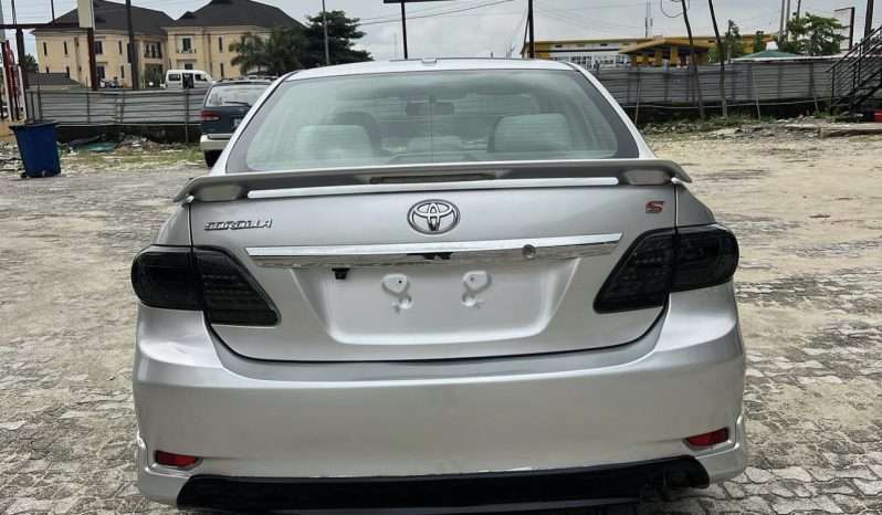 
								2009 Toyota Corolla full									