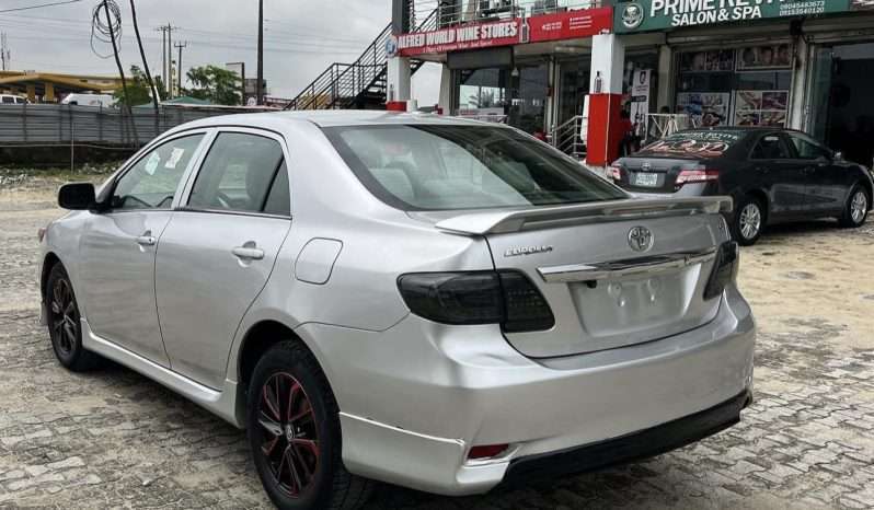 
								2009 Toyota Corolla full									