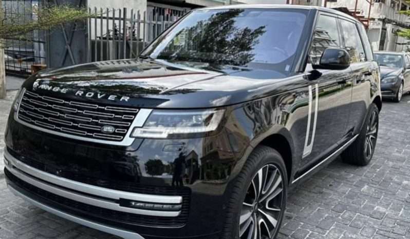 
								land-rover vogue full									