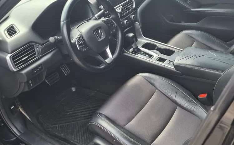 
								2019 Honda Accord full									