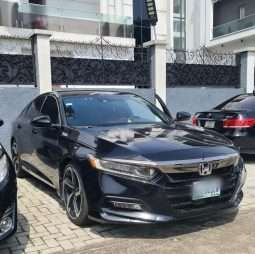 
										2019 Honda Accord full									